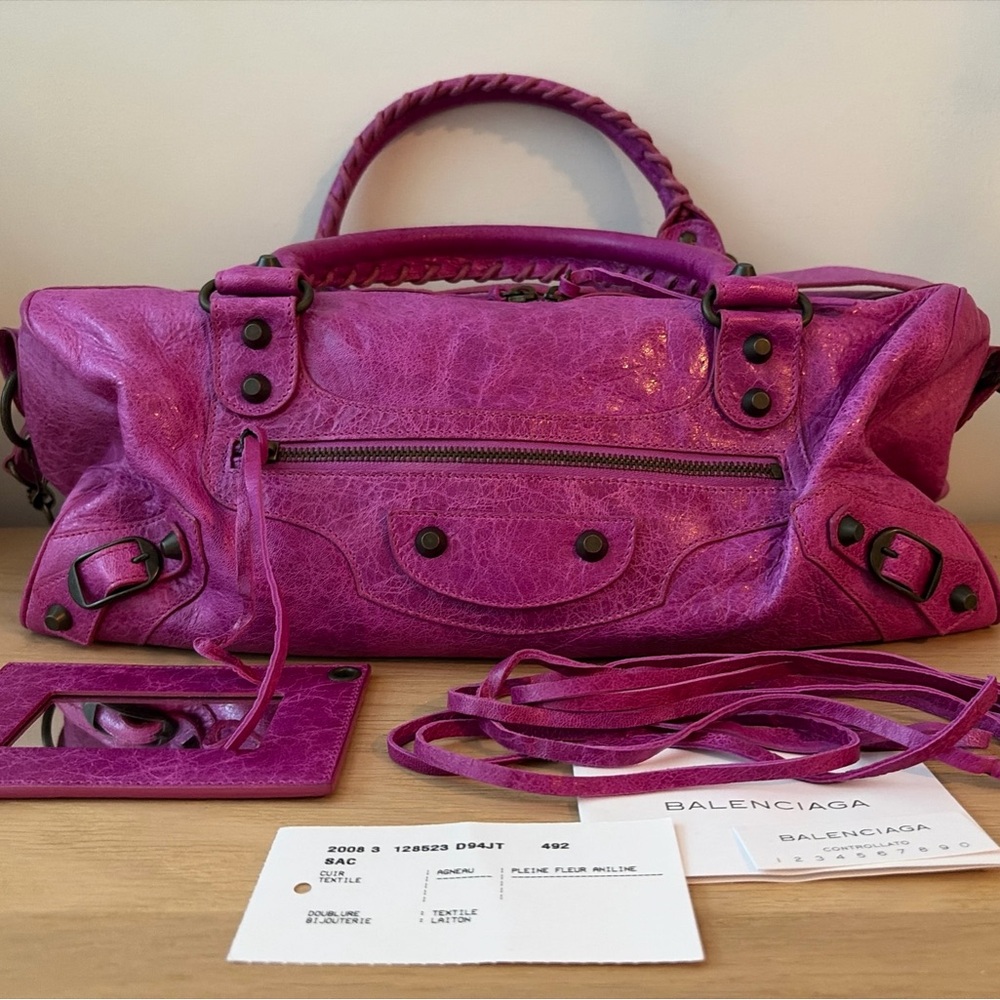 ✨SOLD✨ Balenciaga 2008 Magenta Twiggy